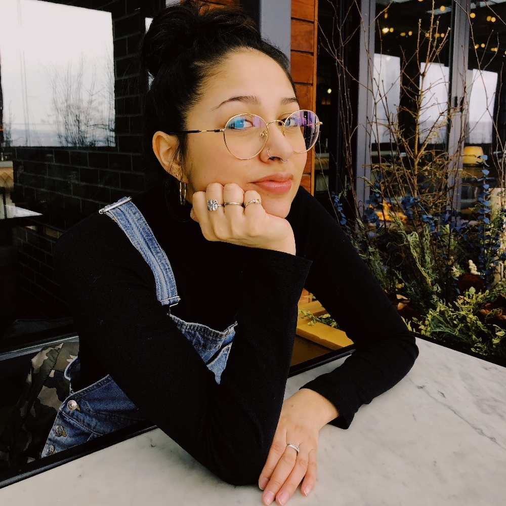 Meet your Posher, Jazmin